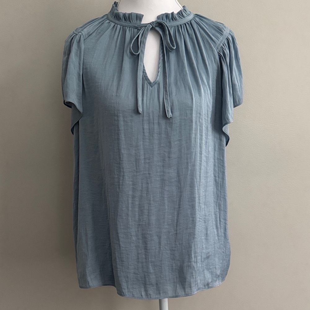 Chic Light Weight Light Blue Tie-Neck Flowy Blouse size S